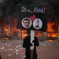 Makron je obećao revoluciju, a Marin le Pen kuca na vrata