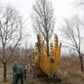 FOTO, VIDEO: U Novom Sadu počela sadnja odraslog drveća specijalnom mašinom
