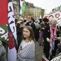 Pogledajte – hapšenje grete Tunberg: Protestovala ispred mesta održavanja Evrovizije zbog Izraela (video)