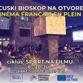 Letnji bioskop francuskog filma na platou ispred Svilare