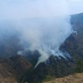 Požar i dalje guta uvački kanjon: Vatra se približava gustoj četinarskoj šumi (FOTO)