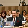 Beograd u pokretu: Hitno izmeniti zakon, zabraniti obavljanje duplih javnih funkcija