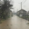 Jaka kiša na području Vranja poplavila seoske puteve: Ulice Zlatokopa pod vodom