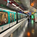 Drama u Parizu: Napad nožem u metrou, povređene najmanje tri žene