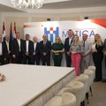 Vukovarsko-srijemska županija i HNV potpisali trogodišnji ugovor o prevozu učenika
