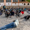 "Ne želimo da se vratimo u Maroko": Stotine migranata održale protest u Seuti, traže azil od Španije
