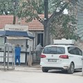 Automobil kruševačke registracije i dalje snima