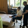 Samohrani otac Radovan svog sina invalida (19) nosio je na rukama, a onda su se dobri ljudi udružili za bolji život ove…