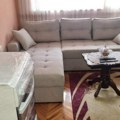 Danijela Đorđević, kojoj je izgoreo stan, dobila poklone od gradonačelnika Leskovca
