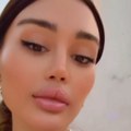 "Да ли Је то операција пошла по: Злу?!" Сви гледају у искривљене усне Ане Кораћ и питају се шта се десило: "Не могу да…