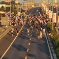 Studenti u blokadi i zborovi građana blokirali most Gazela u oba smera
