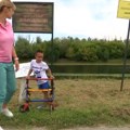 Za prvi samostalni korak sedmogodišnjem Filipu iz Perleza, potrebna pomoć za operaciju kičme u Americi