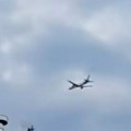 (Video) Drama na nebu iznad Krfa: Zapalio se motor na Boingu 737, avion morao prinudno na sleti