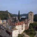 За "децу лептире" Тројица полицајаца пешачили до Хиландара у хуманитарној акцији (видео)