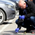 Čulo se oko šest pucnja, a onda je pronađeno telo Policija na uviđaju pronašla, kesicu a to možda može da otkrije motiv ubisvta…