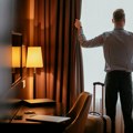 Ko gleda utakmicu kroz prozor hotelske sobe platiće debelu kaznu: Stigle nove kazne