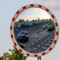 Zbog feng šuija uklonili saobraćajno ogledalo, pa nastao haos