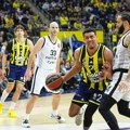 "Ako neko to pokuša, dobiće odgovor na parketu": Iz Fenerbahčea se oglasili posle haosa na meču sa Partizanom