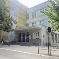 Vučić obećao sanaciju fasade Gimnazije do 1. septembra, radovi nisu ni počeli