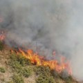 Požar na Suvoj planini i dalje bukti: Vatra se širi sa obe strane planinskog venca
