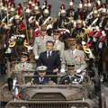 Tradicionalna vojna parada Francuska obeležava Dan pada Bastilje (foto)