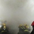 30 Vatrogasaca na terenu, veliki požar na busijama: Gore gume i akumulatori
