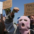 Kalifornijska zvaničnica pozvala bande da se suprotstave hapšenjima migranata?