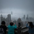 Tajfun Vifa se približava Hongkongu, vlasti izdale upozorenje, otkazane stotine letova aviona