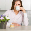 "Svako jutro sam u svoju kafu dodavala jednu kašičicu ovog začina": Nutricionistkinja otkrila kako je došla do savršene linije…