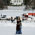 Više od 50 osoba poginulo u zimskoj oluji koja je pogodila SAD