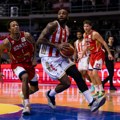 Zvezda se igrala sa živcima navijača: Umalo prokockala ubedljivo vođstvo na poluvremenu, pa nagazila gas na kraju!