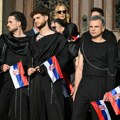 Lavina privukla sve poglede u Beču: Tirkizni tepih Evrovizije pretvorili u modni spektakl