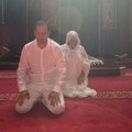 Ne mogu da kažem da neću pogrešiti: Emir Habibović se venčao u džamiji sa 15 godina mlađom ženom (foto)