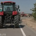 Protest ratara na putu Zrenjanin-Novi Sad: Nezadovoljni otkupnom cenom suncokreta