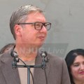 Vučić pročitao veliki spisak puteva koji će biti urađeni Predsednik u poseti Rasinskom okrugu: Stigao u Trstenik