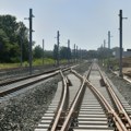 Oglasila se IŽS: Nadvožnjak u Surčinu bezbedan, nije oštećena konstrukcija