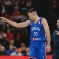 Aleksa: Čovek mu pao na nogu, a on igra, to je pravi odnos!