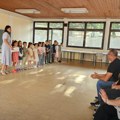 U školske klupe prvi put selo 308 prvaka u Prijepolju – pet miliona dinara za udžbenike i rančeve