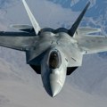 Pentagon prepušta Kijev Putinu? Ameri poslali lovce F-22 daleko od Ukrajine, a tu vladaju Rusi