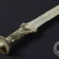 Bronzani praistorijski mač, kog je od zuba vremena sačuvala Zapadna Morava, predstavljen u Kruševcu