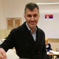 Glasao direktor Pošte: Zoran Đorđević na glasačkom mestu u ETŠ