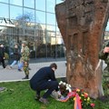 Sećanje na Sedam humanih pilota: Položeni venci kraj jermenskog Hačkara u Novom Sadu (foto)