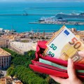 Koliko koštaju ležaljke u zemlji paste i vina: Ovde komplet za dvoje iznosi "sitnih" 600 evra! Spremite kasu