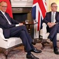 Stvara se osovina London-Berlin: poptisan sporazum o prijateljstvu
