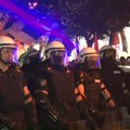 Susret demonstranata i SNS aktivista u Šapcu, razdvaja ih policija