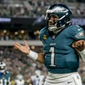 Grmljavina, pljuvanje i drama - šampion pobedom otvorio NFL sezonu