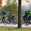 VIDEO: Niški studenti biciklima krenuli na komemorativni skup u Novom Sadu