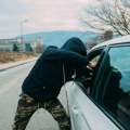 Vozač iz Nemačke ostao i bez auta i bez supruge u bizarnoj krađi