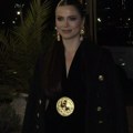 Stajling Milice Pavlović će želeti da iskopiraju mnoge: Blista u crnoj toaleti, zlatni detalji su pun pogodak