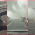 Tornado nosio sve pred sobom: Posle ektremnih vrućina, snažno nevreme se sručilo na Francusku, vetar prevrtao čak i kamione…